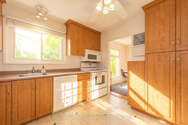Photo 11 at 20 Mulvagh Avenue, Nepean (Borden Farm/Stewart Farm/Carleton Heights/Parkwood Hills), Ottawa