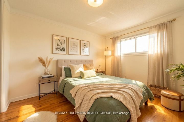Photo 15 at 20 Mulvagh Avenue, Nepean (Borden Farm/Stewart Farm/Carleton Heights/Parkwood Hills), Ottawa