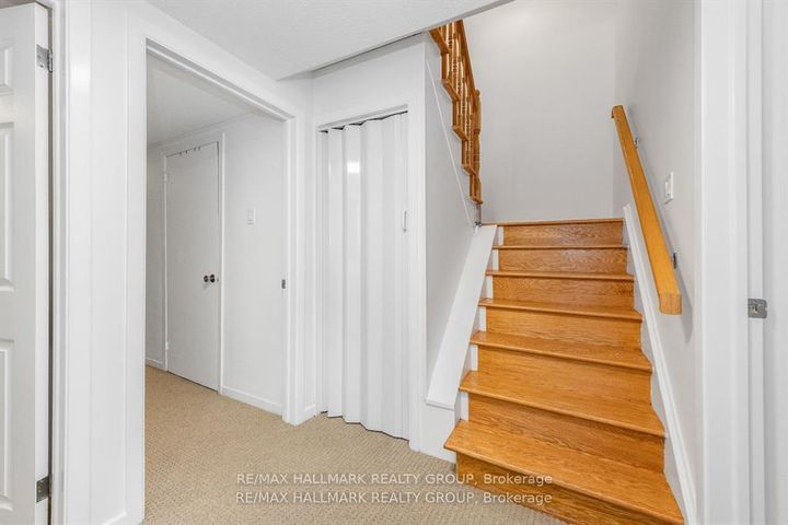 Photo 22 at 20 Mulvagh Avenue, Nepean (Borden Farm/Stewart Farm/Carleton Heights/Parkwood Hills), Ottawa