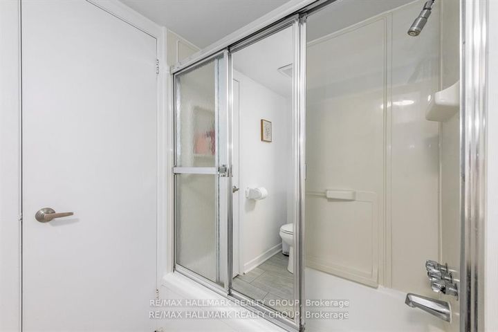 Photo 32 at 20 Mulvagh Avenue, Nepean (Borden Farm/Stewart Farm/Carleton Heights/Parkwood Hills), Ottawa