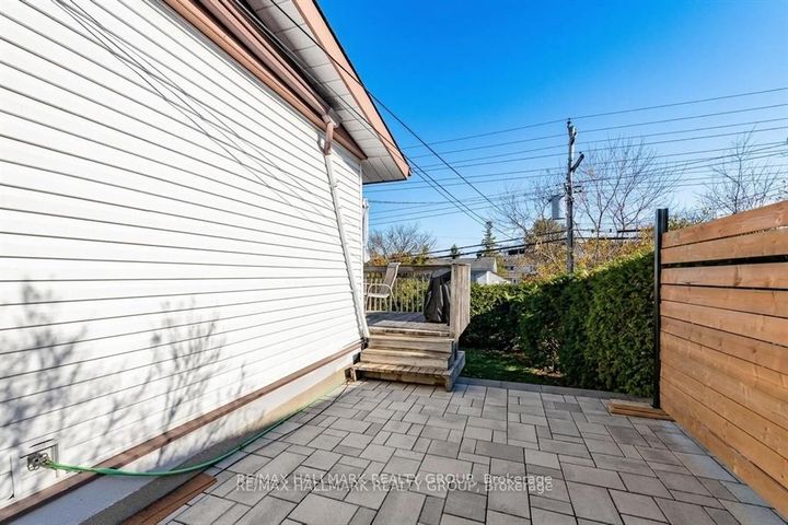 Photo 33 at 20 Mulvagh Avenue, Nepean (Borden Farm/Stewart Farm/Carleton Heights/Parkwood Hills), Ottawa