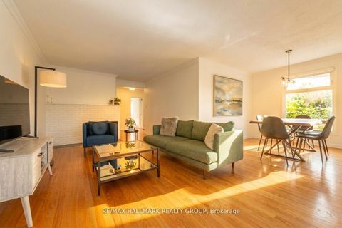 Photo 8 at 20 Mulvagh Avenue, Nepean (Borden Farm/Stewart Farm/Carleton Heights/Parkwood Hills), Ottawa