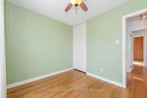 Photo 16 at 20 Mulvagh Avenue, Nepean (Borden Farm/Stewart Farm/Carleton Heights/Parkwood Hills), Ottawa