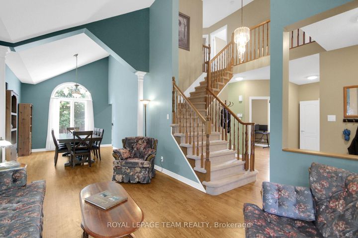 Photo 6 at 4 Maple Stand Way, Nepean (Barrhaven East), Ottawa