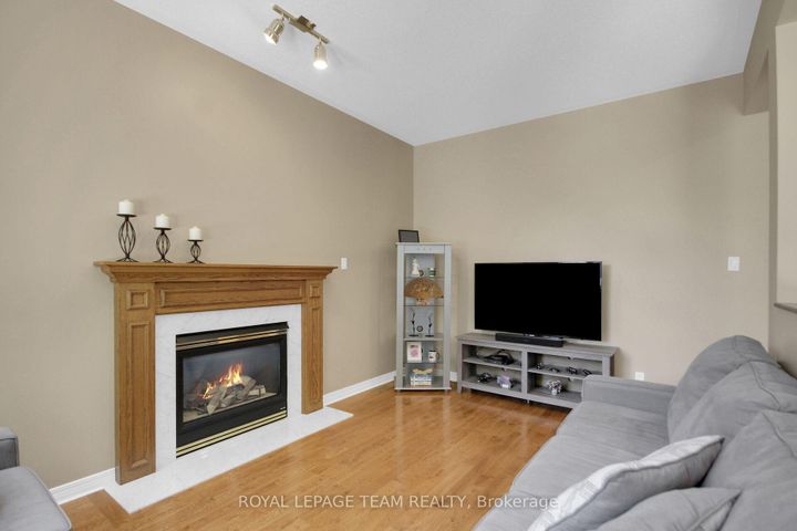 Photo 16 at 4 Maple Stand Way, Nepean (Barrhaven East), Ottawa