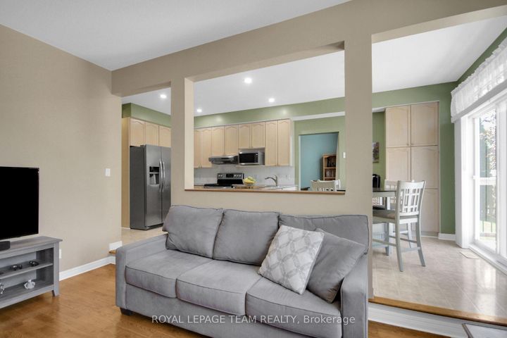 Photo 17 at 4 Maple Stand Way, Nepean (Barrhaven East), Ottawa