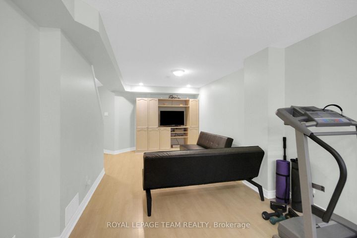 Photo 33 at 4 Maple Stand Way, Nepean (Barrhaven East), Ottawa