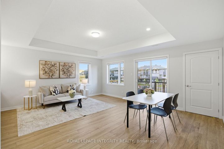 Photo 2 at 302 Parnian Private, Nepean (Half Moon Bay), Ottawa