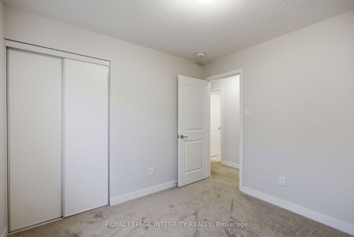 Photo 19 at 302 Parnian Private, Nepean (Half Moon Bay), Ottawa
