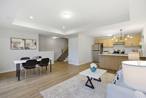 Photo 6 at 302 Parnian Private, Nepean (Half Moon Bay), Ottawa