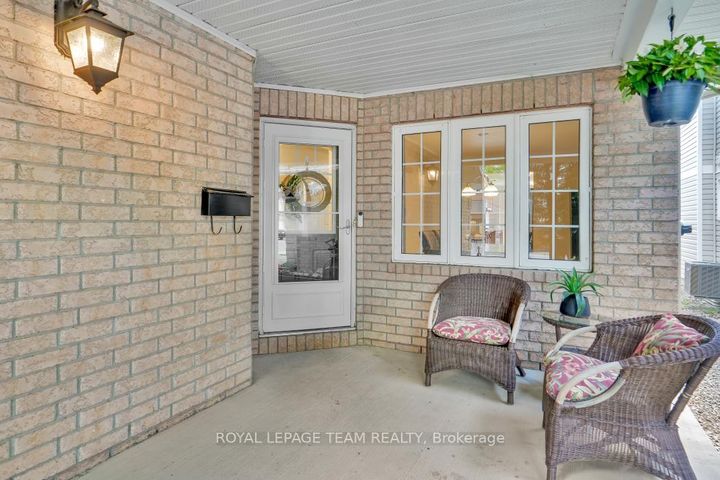 Photo 3 at 111 Fairlop Way, Nepean (Longfields), Ottawa