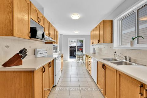 Photo 16 at 111 Fairlop Way, Nepean (Longfields), Ottawa