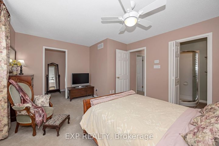 Photo 11 at 37 Shandon Avenue, Nepean (Longfields), Ottawa