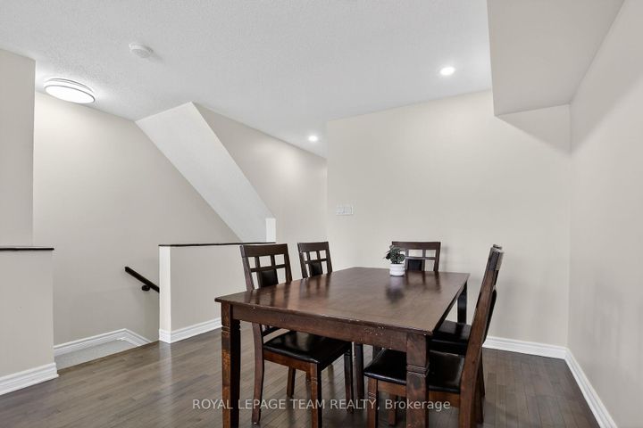 Photo 13 at 627B Chapman Mills Drive, Nepean (Strandherd), Ottawa