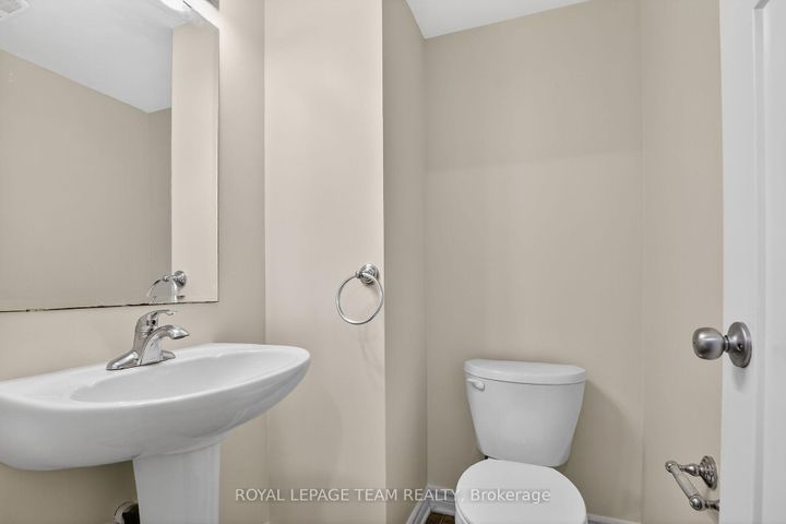 Photo 23 at 627B Chapman Mills Drive, Nepean (Strandherd), Ottawa