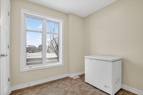 Photo 2 at 627B Chapman Mills Drive, Nepean (Strandherd), Ottawa