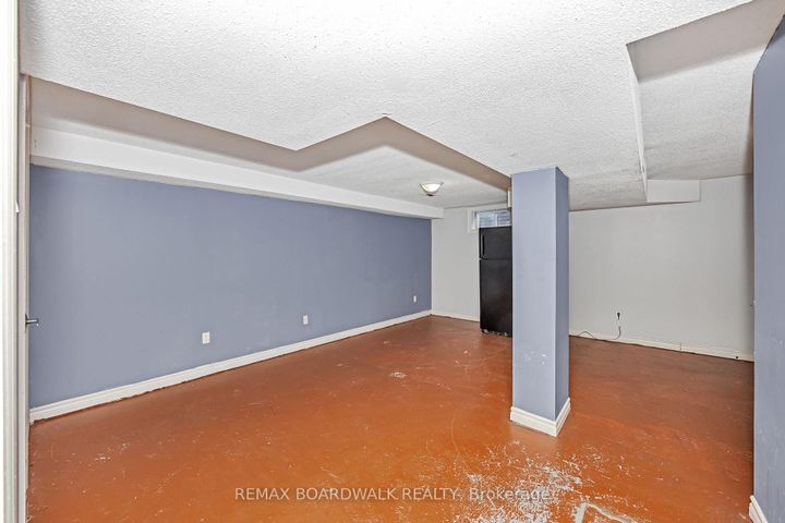 Photo 26 at 67 - 392 Garden Glen Private, Nepean (Meadowlands/Crestview), Ottawa