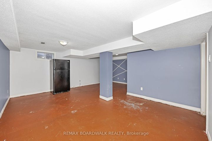 Photo 27 at 67 - 392 Garden Glen Private, Nepean (Meadowlands/Crestview), Ottawa