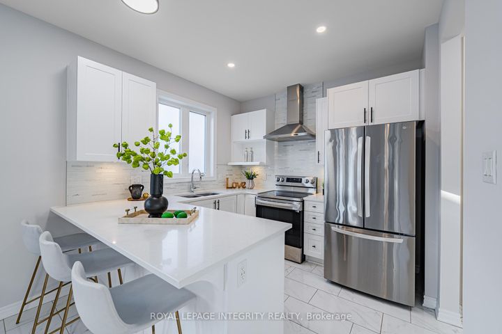 Photo 13 at 1857 HAIKU Street, Nepean (Half Moon Bay), Ottawa