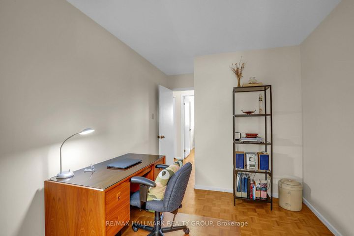 Photo 17 at 39 Biscayne Crescent, Nepean (Borden Farm/Stewart Farm/Carleton Heights/Parkwood Hills), Ottawa