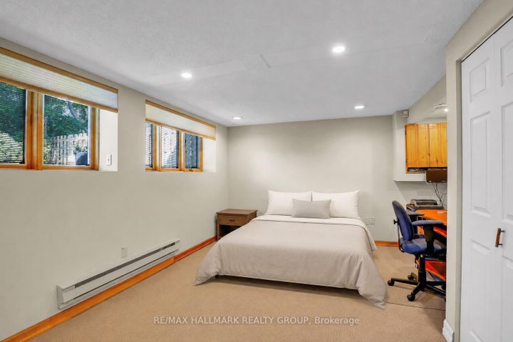 Photo 23 at 39 Biscayne Crescent, Nepean (Borden Farm/Stewart Farm/Carleton Heights/Parkwood Hills), Ottawa