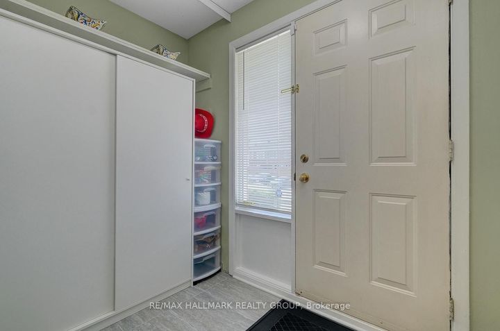 Photo 4 at 10 Greenbank Road, Nepean (Leslie Park), Ottawa