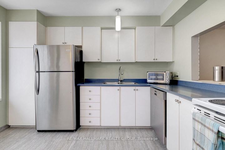 Photo 16 at 10 Greenbank Road, Nepean (Leslie Park), Ottawa