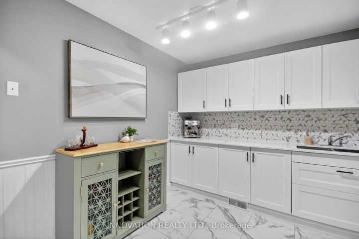Photo 13 at 4 Bridgewater Terrace, Nepean (Cedargrove/Fraserdale), Ottawa