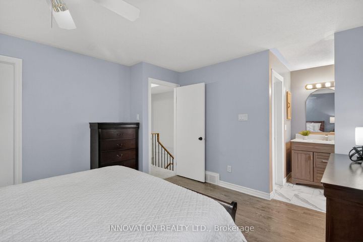 Photo 25 at 4 Bridgewater Terrace, Nepean (Cedargrove/Fraserdale), Ottawa