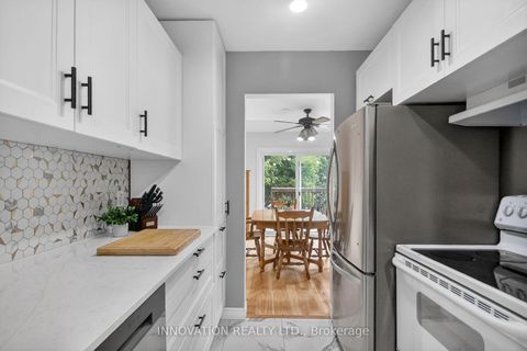 Photo 14 at 4 Bridgewater Terrace, Nepean (Cedargrove/Fraserdale), Ottawa