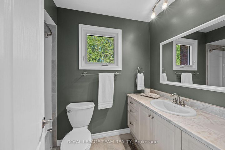 Photo 24 at 44 Steeple Hill Crescent, Nepean (Fallowfield), Ottawa