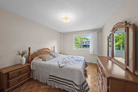Photo 29 at 44 Steeple Hill Crescent, Nepean (Fallowfield), Ottawa