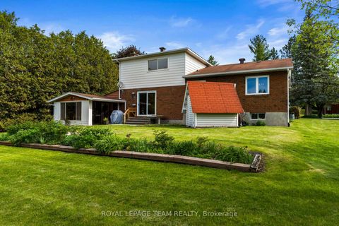 Photo 38 at 44 Steeple Hill Crescent, Nepean (Fallowfield), Ottawa