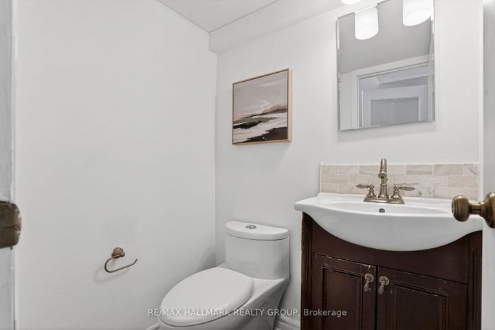 Photo 5 at 47 - 83 Appleby Private, Nepean (Carleton Heights), Ottawa