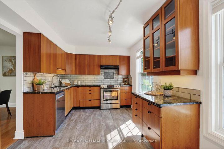 Photo 17 at 47 - 83 Appleby Private, Nepean (Carleton Heights), Ottawa