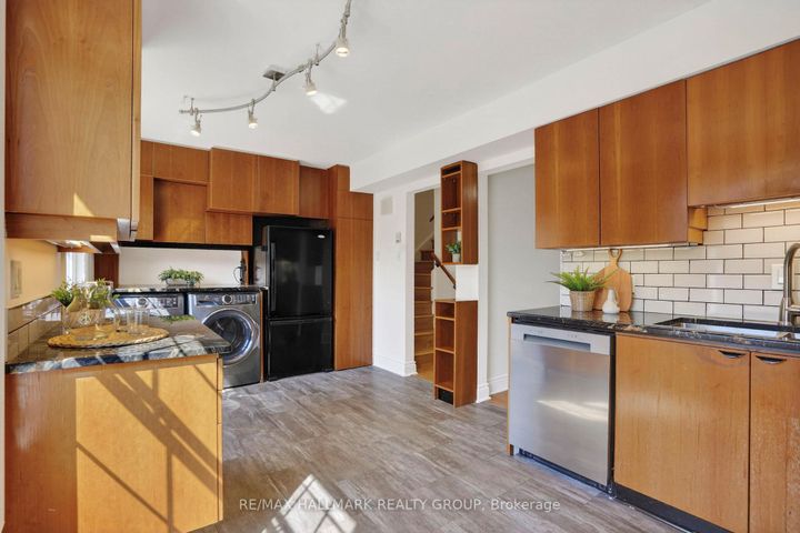 Photo 22 at 47 - 83 Appleby Private, Nepean (Carleton Heights), Ottawa