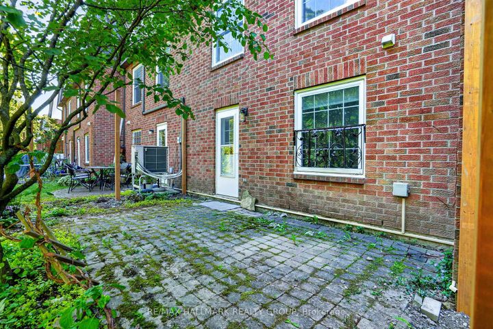Photo 35 at 47 - 83 Appleby Private, Nepean (Carleton Heights), Ottawa