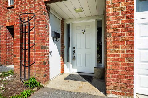 Photo 2 at 47 - 83 Appleby Private, Nepean (Carleton Heights), Ottawa
