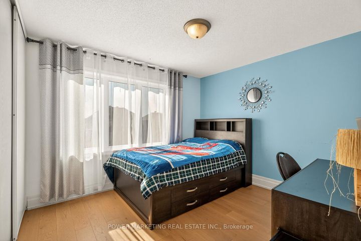 Photo 25 at 657 Clearbrook Drive N, Nepean (Strandherd), Ottawa