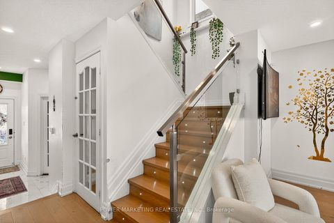 Photo 15 at 657 Clearbrook Drive N, Nepean (Strandherd), Ottawa