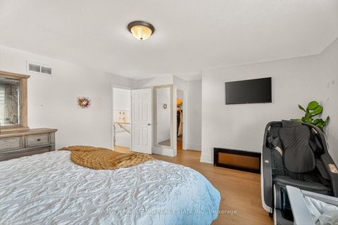 Photo 19 at 657 Clearbrook Drive N, Nepean (Strandherd), Ottawa