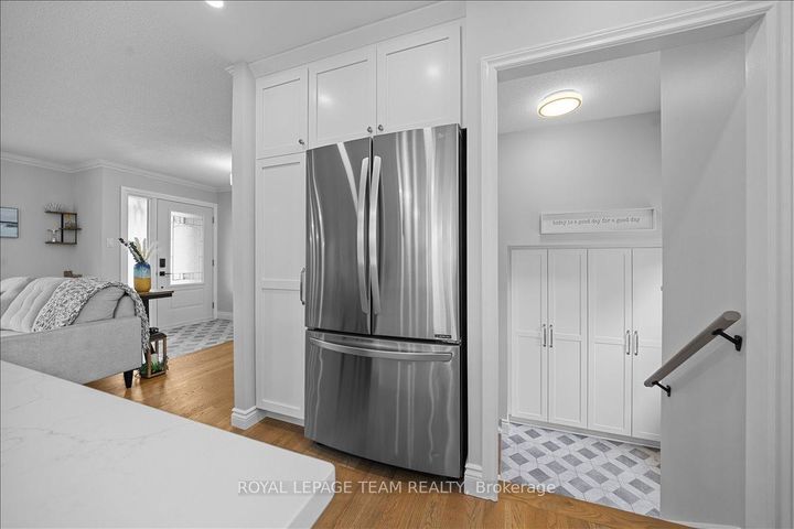 Photo 11 at 2 Lavina Crescent, Nepean (Leslie Park), Ottawa