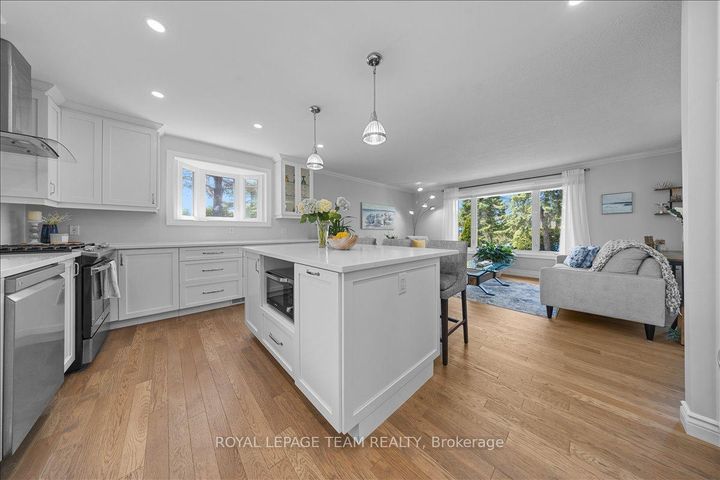 Photo 12 at 2 Lavina Crescent, Nepean (Leslie Park), Ottawa