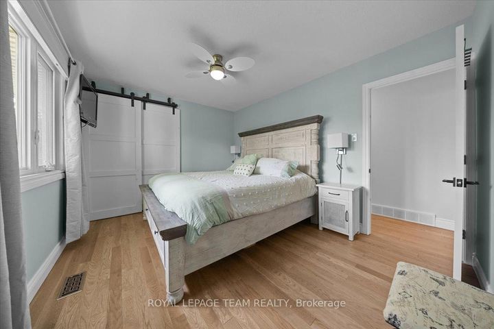 Photo 15 at 2 Lavina Crescent, Nepean (Leslie Park), Ottawa