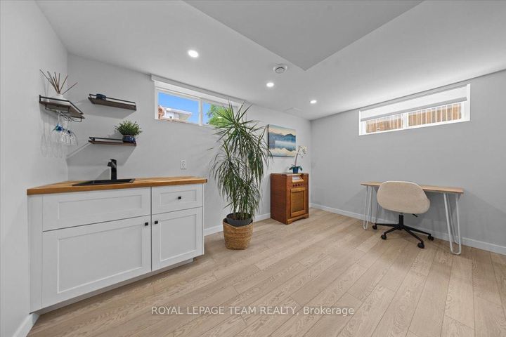 Photo 24 at 2 Lavina Crescent, Nepean (Leslie Park), Ottawa