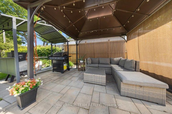 Photo 34 at 2 Lavina Crescent, Nepean (Leslie Park), Ottawa