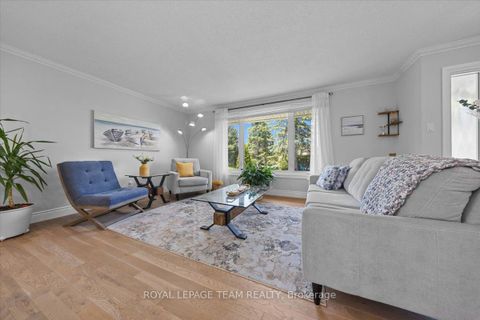 Photo 4 at 2 Lavina Crescent, Nepean (Leslie Park), Ottawa