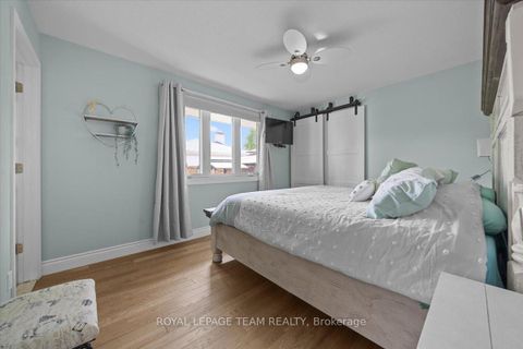 Photo 16 at 2 Lavina Crescent, Nepean (Leslie Park), Ottawa