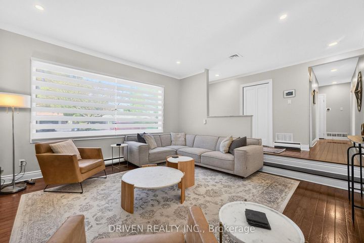 Photo 3 at 50 Aero Drive, Nepean (Lakeview Park), Ottawa