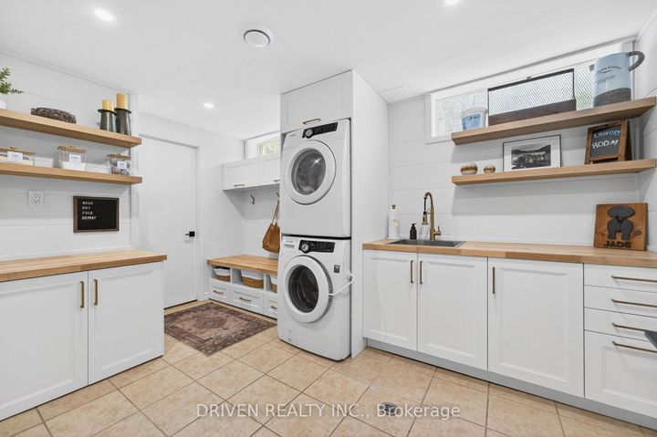 Photo 24 at 50 Aero Drive, Nepean (Lakeview Park), Ottawa